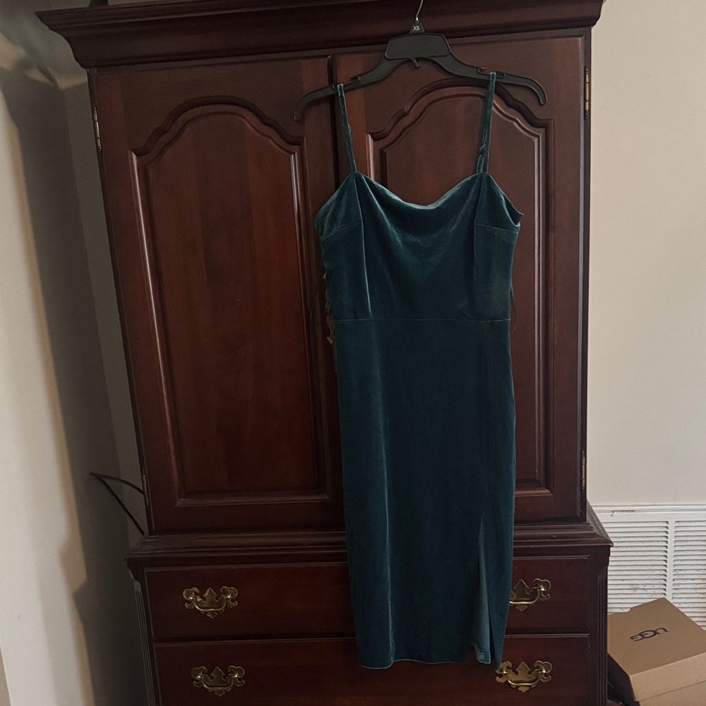 Express Teal Velvet Midi Dress